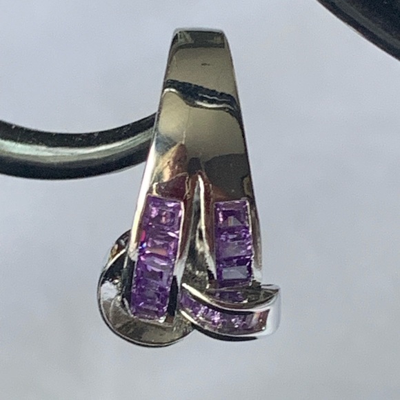 💜🆕 Silver & Amethyst Gemstone Knot Ring - Picture 3 of 7